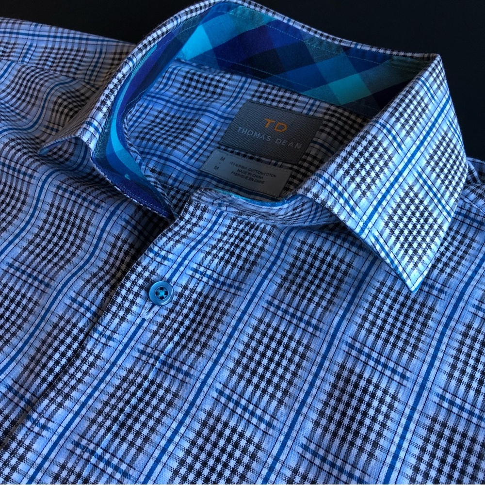 Thomas Dean Shirt with Blue Buttons!